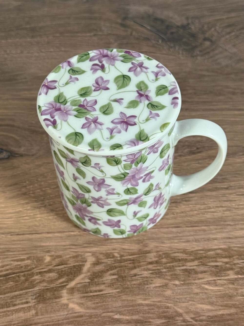 Herman Dodge & Son Hues 'n Hews Violet Floral Pattern Ceramic Mug with Lid